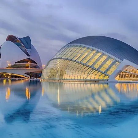 Preciosa Y Tranquila En Valencia Con Piscina Privada