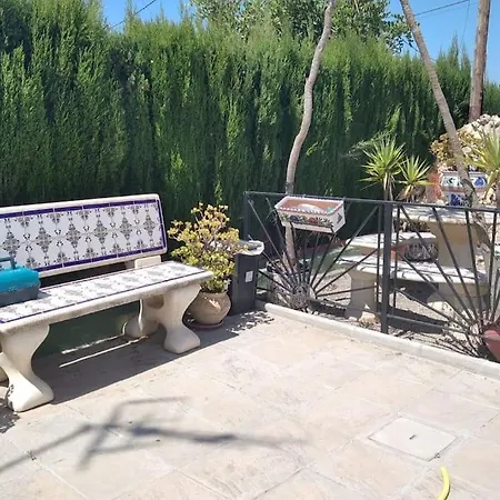 Preciosa Y Tranquila En Valencia Con Piscina Privada